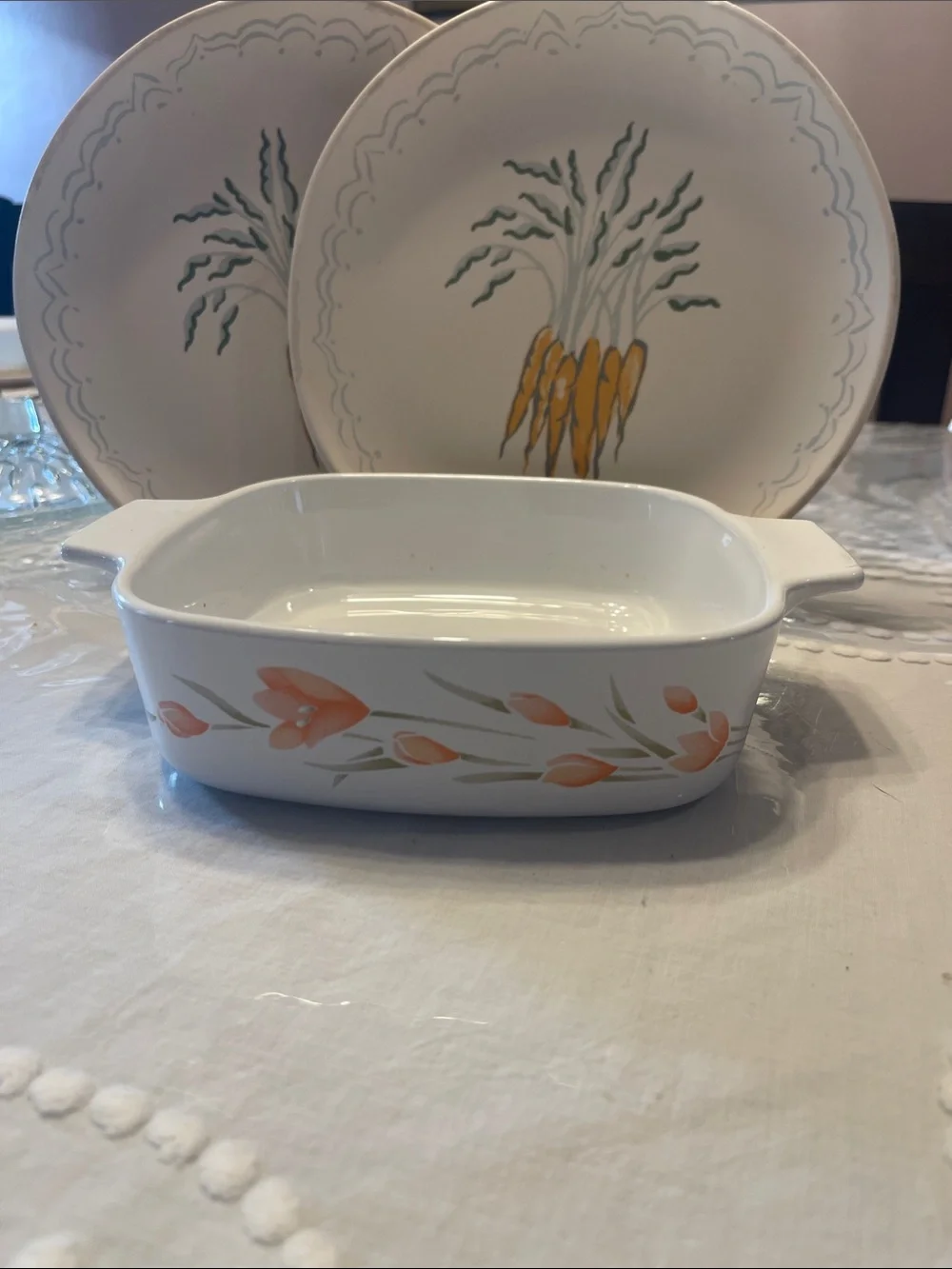 Vintage Corningwere set with two carrot dishes from threshold bundle.